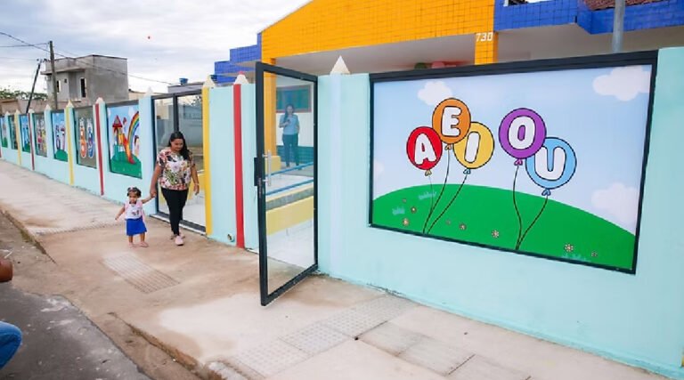 Rede municipal de ensino dá inicio ao ano letivo em Cruzeiro do Sul