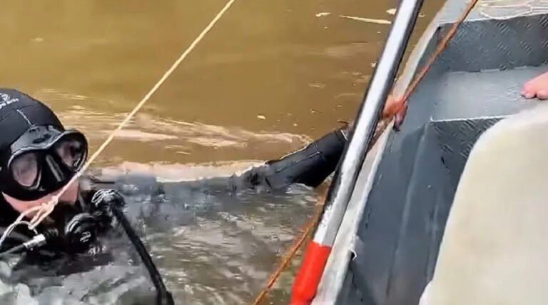 Bombeiros recuperam bens avaliados em R$ 18 mil em operação submersa no Rio Môa
