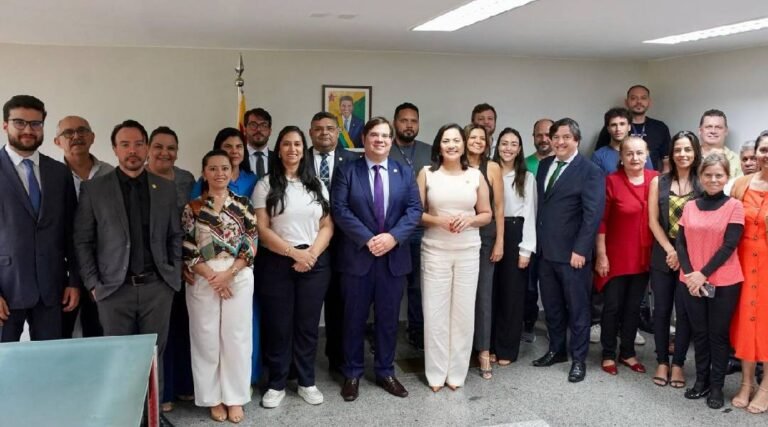 Vice-governadora Mailza visita Representação do Governo em Brasília e destaca importância do órgão na articulação de recursos para o Acre
