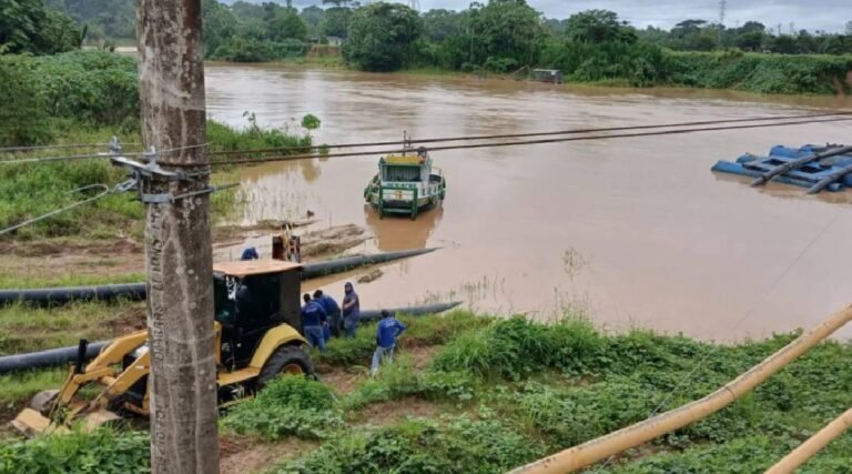 Rio Branco sem abastecimento de água: ETAs estão paradas por causa de problemas no sistema de captação