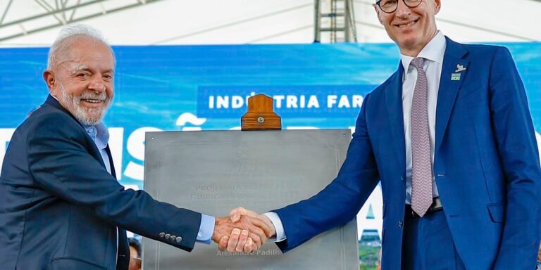 em-evento-com-lula,-farmaceutica-anuncia-investimento-de-r$-6,4-bi