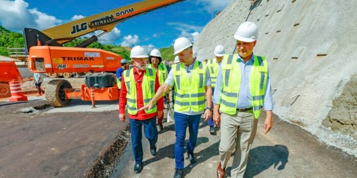 lula-visita-trecho-da-via-dutra-que-tem-25%-das-obras-concluidas