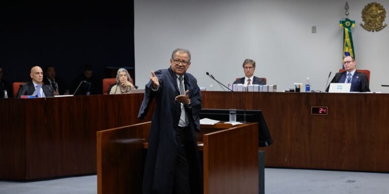 moraes-vota-para-tornar-reus-seis-denunciados-pela-trama-golpista