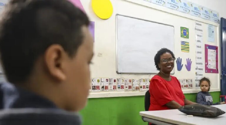 MEC abre segunda chamada para o Pé-de-Meia Licenciaturas