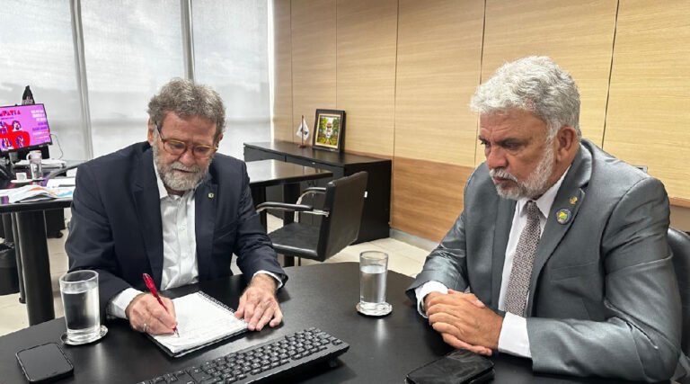 Petecão anuncia liberação de R$ 5,7 milhões para municípios atingidos pelas enchentes no Acre