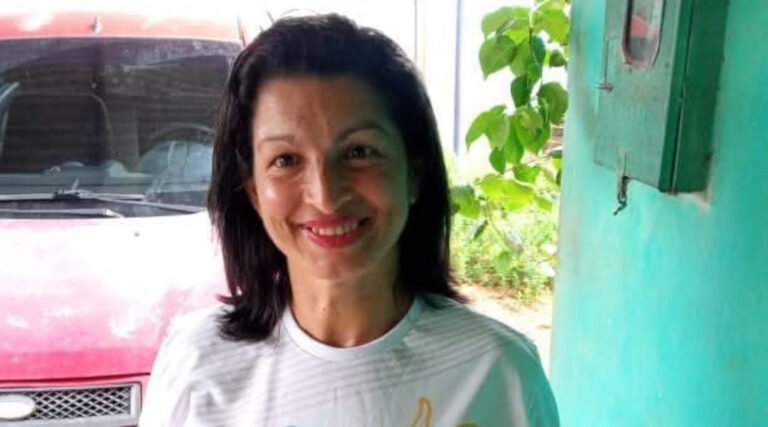 Em Cruzeiro do Sul, mulher pede ajuda nas redes sociais após enfrentar sérias dificuldades; entenda