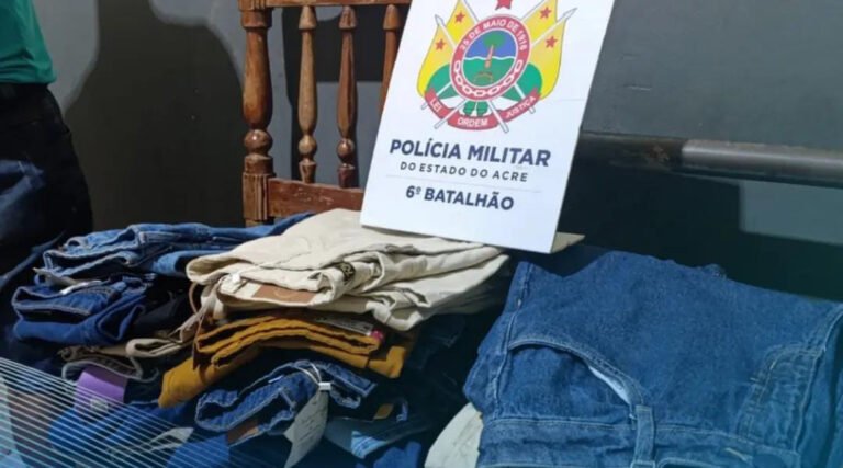 Polícia Militar recupera produtos furtados de loja no centro de Cruzeiro do Sul