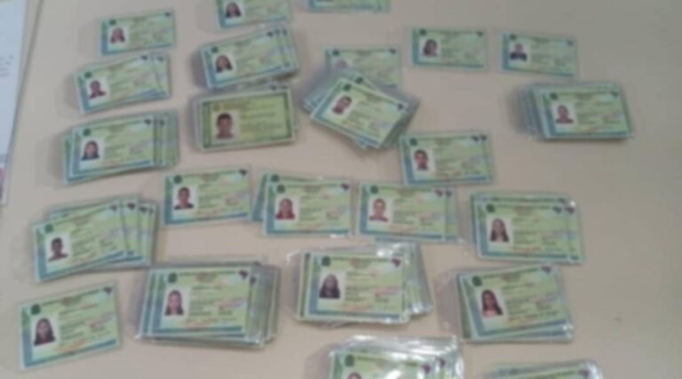 Mais de 1.500 carteiras de identidade estão esquecidas na OCA de Cruzeiro do Sul e Polícia Civil faz chamamento