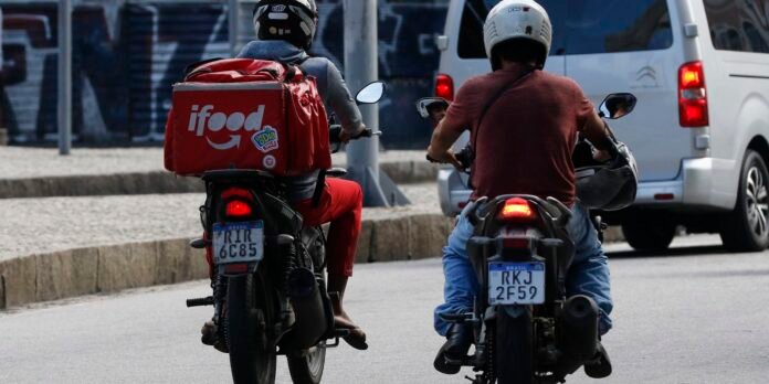 mais-de-32-milhoes-sao-autonomos-informais-ou-trabalham-sem-carteira