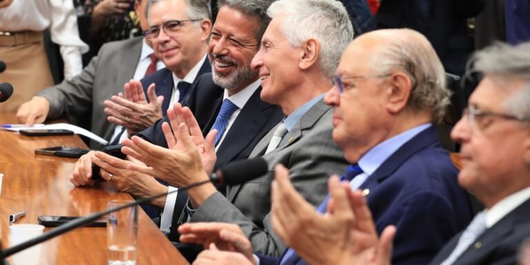 camara-instala-comissao-sobre-isencao-do-imposto-de-renda-ate-r$-5-mil