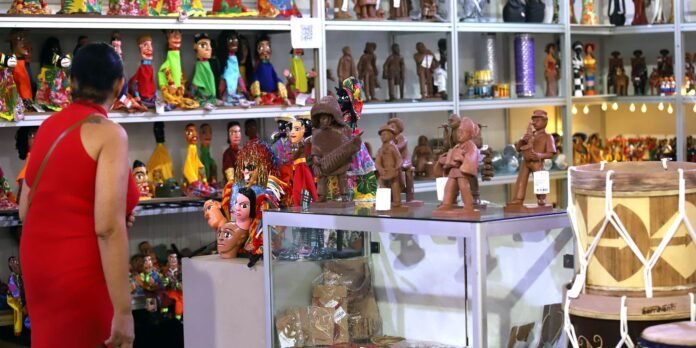 salao-de-artesanato-comeca-em-sp-com-100-mil-pecas-em-exposicao