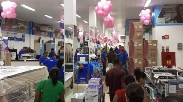 Dia das Mães: comércio em Cruzeiro do Sul registra movimento intenso