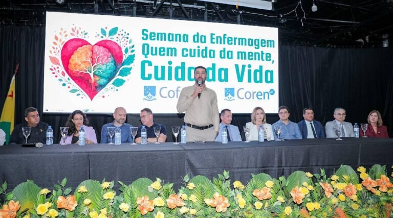 Nicolau Júnior prestigia abertura da Semana da Enfermagem e reafirma compromisso com a categoria
