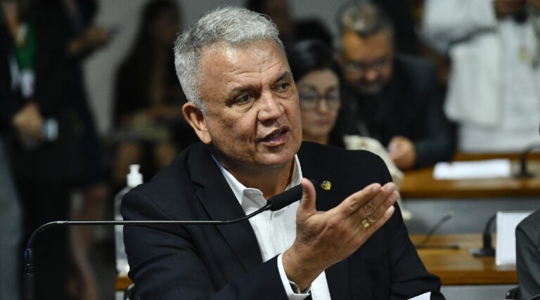 Petecão consegue aprovação de projeto para proteger rios e melhorar navegabilidade na Amazônia