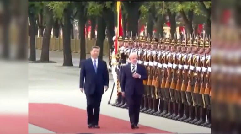 Brasil e China discutem construção de ferrovia bioceânica ligando Acre ao Peru