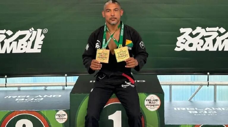 Mestre acreano Jacaré conquista duas medalhas de ouro na Irlanda