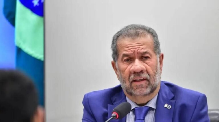 Fraude no INSS: aliados admitem que Lupi pode deixar ministério