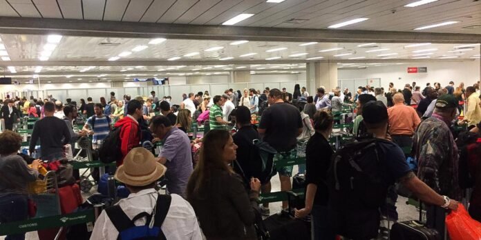 ministro-do-stj-determina-suspensao-de-greve-de-auditores-da-receita