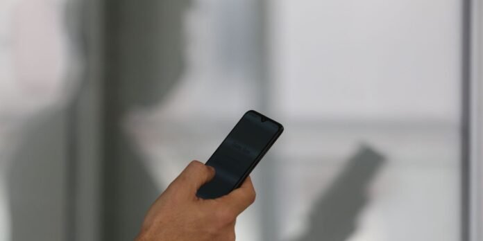 seis-em-cada-dez-apostadores-usaram-bets-ilegais-este-ano