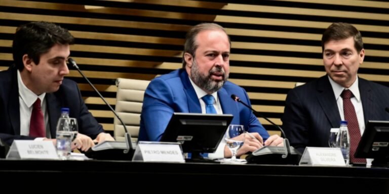 ministro-defende-gas-mais-barato-para-reindustrializacao-do-pais