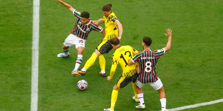 flu-domina-borussia,-mas-fica-no-0-a-0-na-estreia-do-mundial-de-clubes