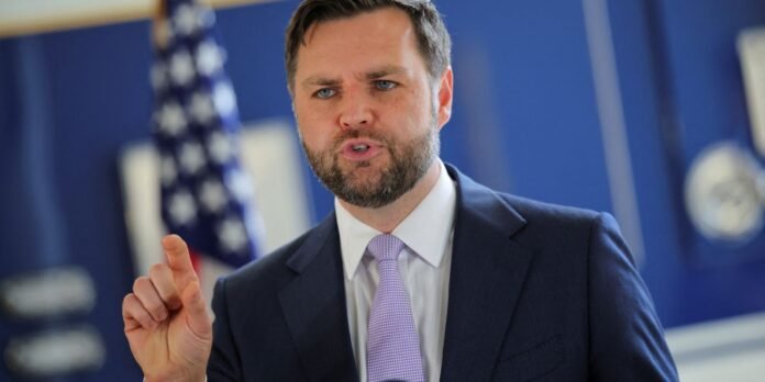 guerra-e-contra-programa-nuclear-iraniano,-diz-vice-presidente-dos-eua