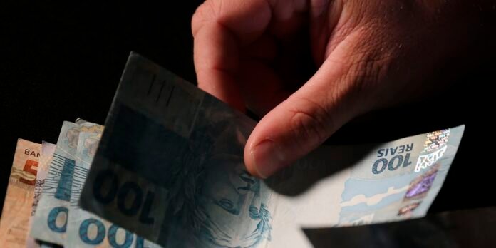 mercado-preve-inflacao-de-5,24%-e-pib-de-2,21-em-2025