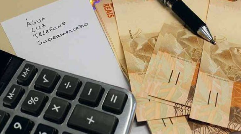 Mais de 80% das famílias do Acre estão endividadas, aponta pesquisa da Fecomércio