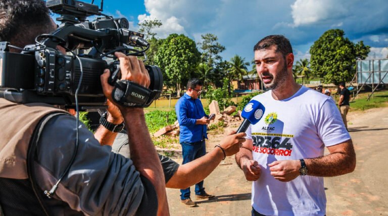 Caravana da esperança: “Essa novela precisa acabar! O Nosso partido é o Acre”, afirma Nicolau Júnior