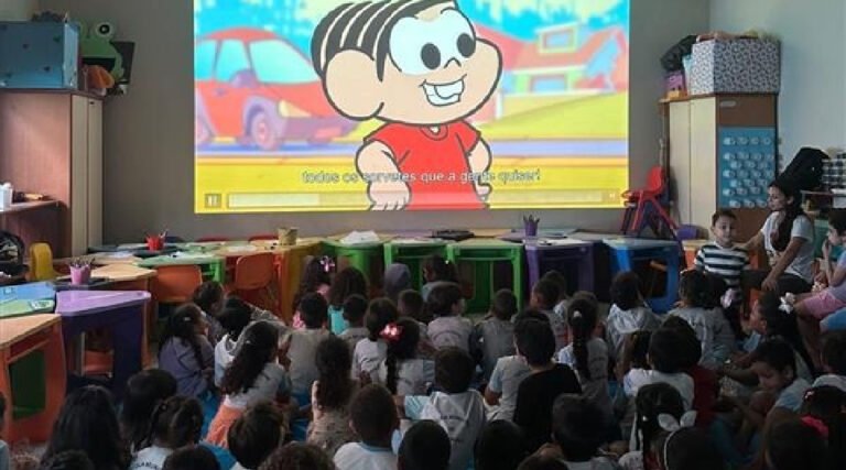 Sicredi encerra a 12ª edição da Semana Nacional de Educação Financeira com live aberta a comunidade