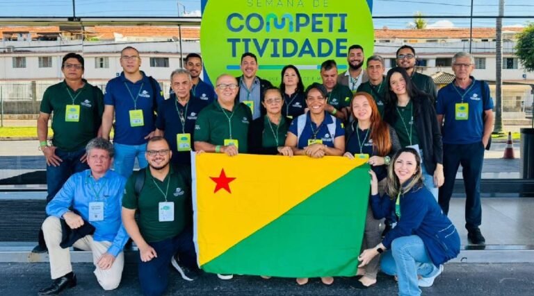Petecão participa de evento nacional de cooperativas em Brasília