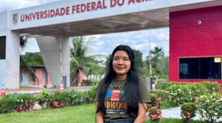 Pela 1ª vez, indígena acreana é aprovada no curso de Medicina da Ufac: ‘Levo comigo a força do meu povo’