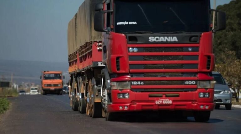 Nova portaria da PRF permite circulação livre de cargas pesadas nas rodovias federais do Acre em feriados
