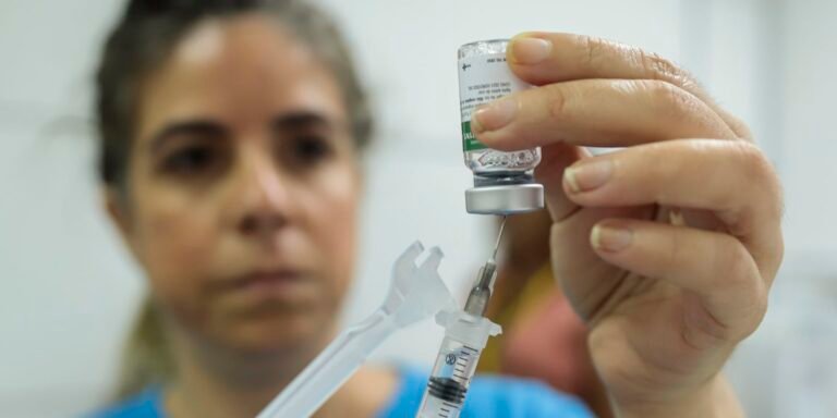 escanteado-na-pandemia,-sul-global-coopera-por-maior-acesso-a-vacinas