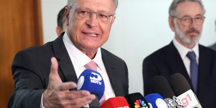 pix-e-modelo,-e-problema-real-esta-em-tarifas-dos-eua,-diz-alckmin