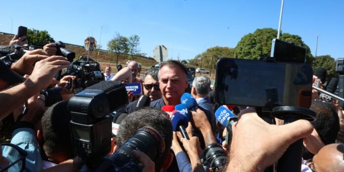 bolsonaro-nega-ter-descumprido-proibicao-de-uso-de-redes-sociais bolsonaro-nega-ter-descumprido-proibicao-de-uso-de-redes-sociais