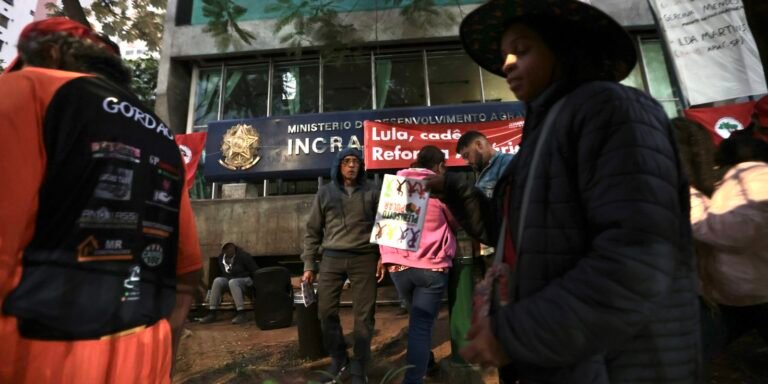 mst-ocupa-superintendencia-do-incra-em-sao-paulo