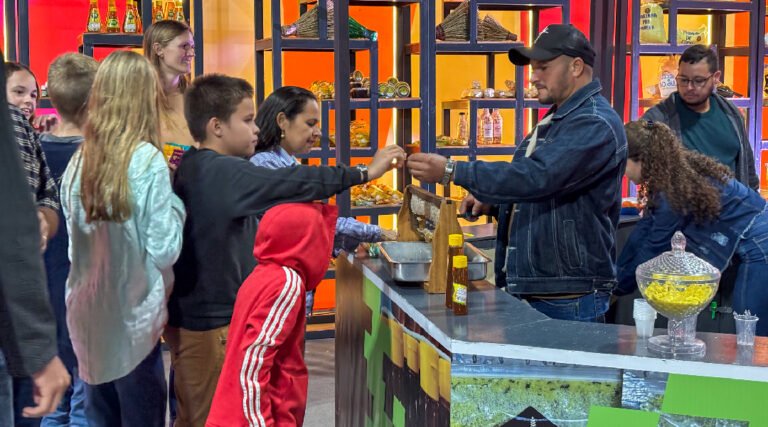 Produção local ganha destaque no Espaço Sebrae na Expoacre Juruá 2025