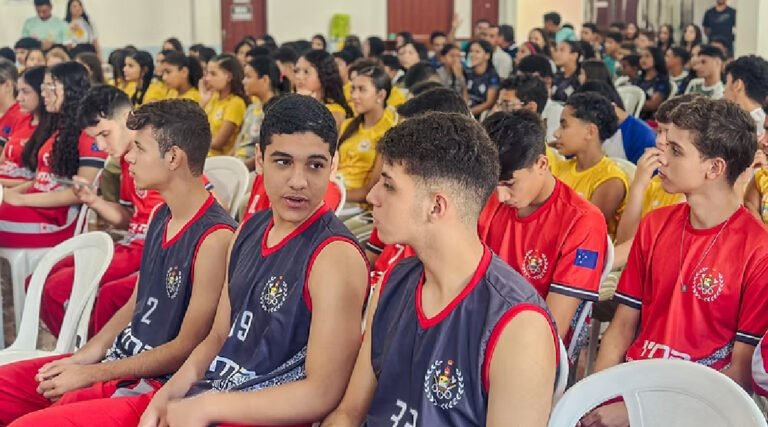 Cruzeiro do Sul celebra atletas com premiação dos Jogos Escolares 2025 e destaca talentos da zona rural