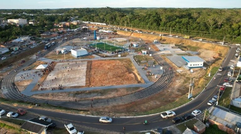 Moradores vão poder lucrar com estacionamento durante eventos no Complexo Esportivo, em Cruzeiro do Sul