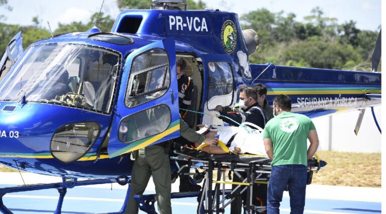 Paciente com traumatismo grave é resgatado por helicóptero após acidente em Porto Walter