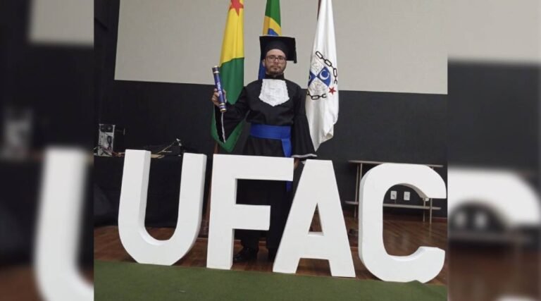 Cruzeirense faz história! José Tiago é o único surdo do Acre a se formar em Engenharia Agronômica pela UFAC