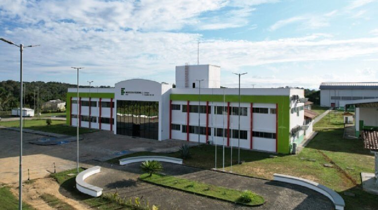 Ifac reabre inscrições para cursos gratuitos a distância em todos os municípios do Acre