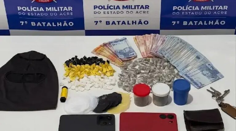 Polícia Militar desarticula ponto de tráfico de drogas e apreende entorpecentes em operação em Tarauacá