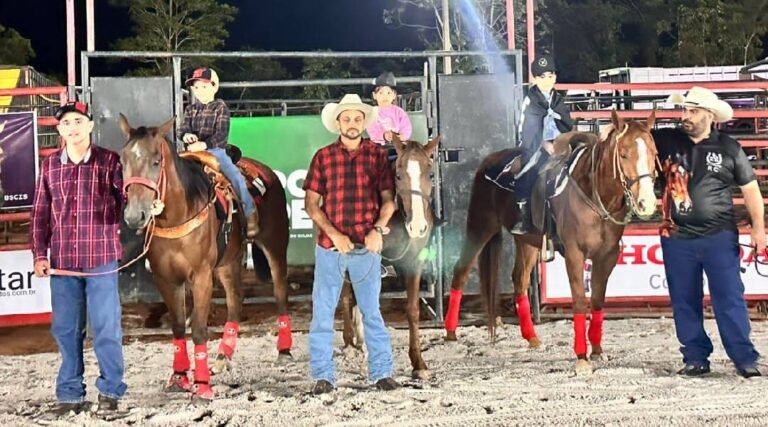 Prova dos Três Tambores Kids agita a primeira noite da Expoacre Juruá