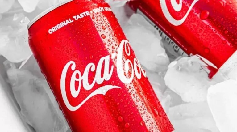 Após pressão de Trump, Coca-Cola anuncia versão adoçada com açúcar de cana