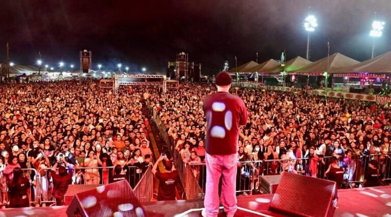 Show gospel de Isaías Saad emociona centenas de fiéis na 3ª noite da Expoacre Juruá