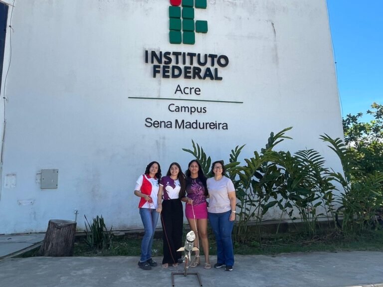 Alunas do IFAC representam Sena Madureira pela primeira vez na Jornada Nacional de Foguetes