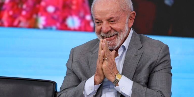 lula-descarta-desafiar-eua,-mas-diz-que-brasil-nao-e-republiqueta