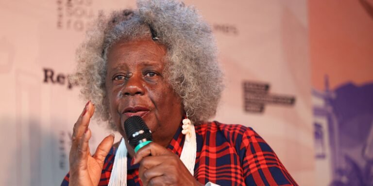 conceicao-evaristo-na-flip:-ficcao-preenche-vazios-da-historia-oficial